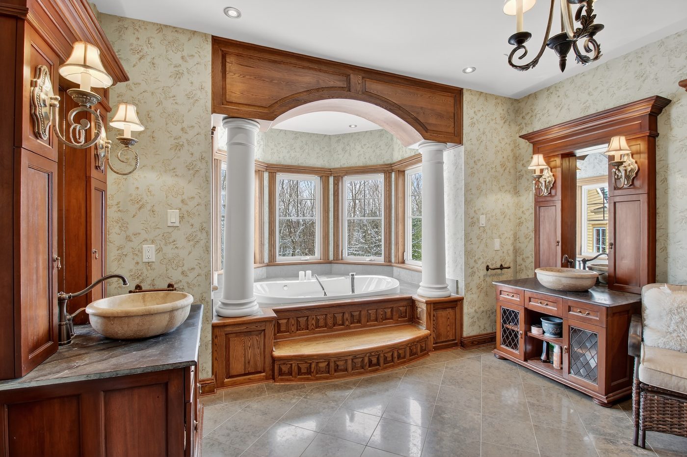 Salle de bain luxueuse